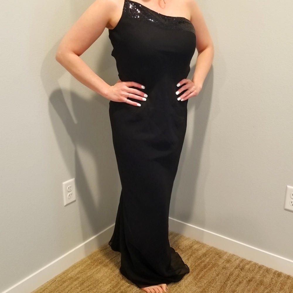 (Calvin Klein) One Strap Formal Gown